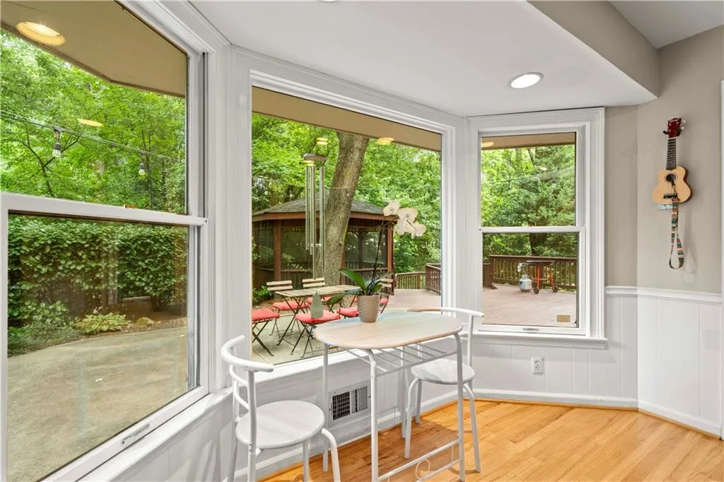 7105 Duncourtney Drive, Sandy Springs, Georgia 30328, 4 Bedrooms Bedrooms, ,3 BathroomsBathrooms,Residential,Sold,7105 Duncourtney Drive,7077952