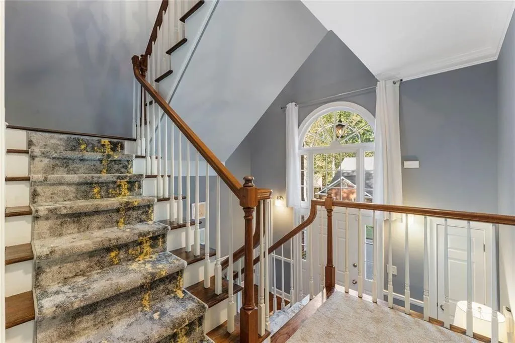 7155 Roswell Road Unit 8, Sandy Springs, Georgia 30328, 3 Bedrooms Bedrooms, ,2 BathroomsBathrooms,Residential,For Sale,7155 Roswell Road Unit 8,7667666