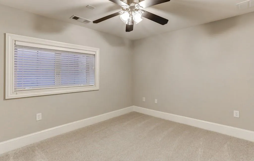 240 Le Gran Bend, Atlanta, Georgia 30328, 2 Bedrooms Bedrooms, ,2 BathroomsBathrooms,Residential,Sold,240 Le Gran Bend,6827833