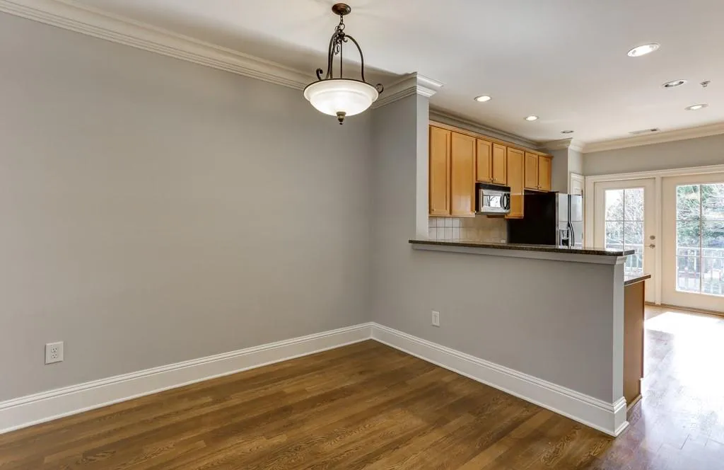 240 Le Gran Bend, Atlanta, Georgia 30328, 2 Bedrooms Bedrooms, ,2 BathroomsBathrooms,Residential,Sold,240 Le Gran Bend,6827833