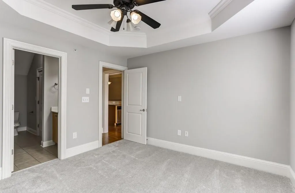 240 Le Gran Bend, Atlanta, Georgia 30328, 2 Bedrooms Bedrooms, ,2 BathroomsBathrooms,Residential,Sold,240 Le Gran Bend,6827833