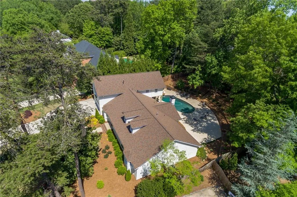 5455 Shiver Summit, Sandy Springs, Georgia 30342, 6 Bedrooms Bedrooms, ,4 BathroomsBathrooms,Residential,Sold,5455 Shiver Summit,6537834