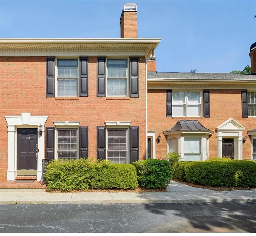 124 Mount Vernon Circle, Atlanta, Georgia 30338, 2 Bedrooms Bedrooms, ,2 BathroomsBathrooms,Residential,Sold,124 Mount Vernon Circle,6878037