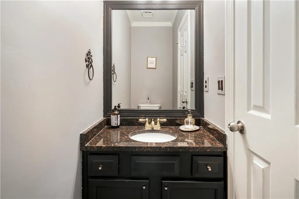 124 Mount Vernon Circle, Atlanta, Georgia 30338, 2 Bedrooms Bedrooms, ,2 BathroomsBathrooms,Residential,Sold,124 Mount Vernon Circle,6878037