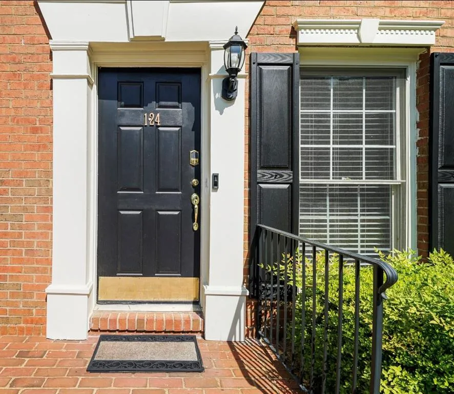 124 Mount Vernon Circle, Atlanta, Georgia 30338, 2 Bedrooms Bedrooms, ,2 BathroomsBathrooms,Residential,Sold,124 Mount Vernon Circle,6878037