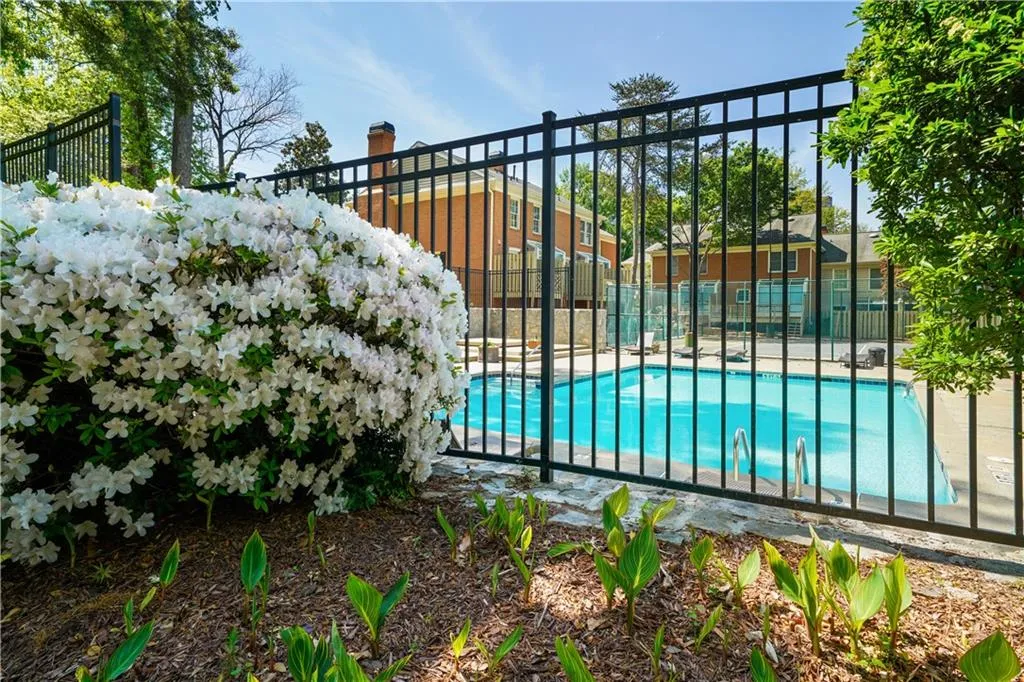 124 Mount Vernon Circle, Atlanta, Georgia 30338, 2 Bedrooms Bedrooms, ,2 BathroomsBathrooms,Residential,Sold,124 Mount Vernon Circle,6878037