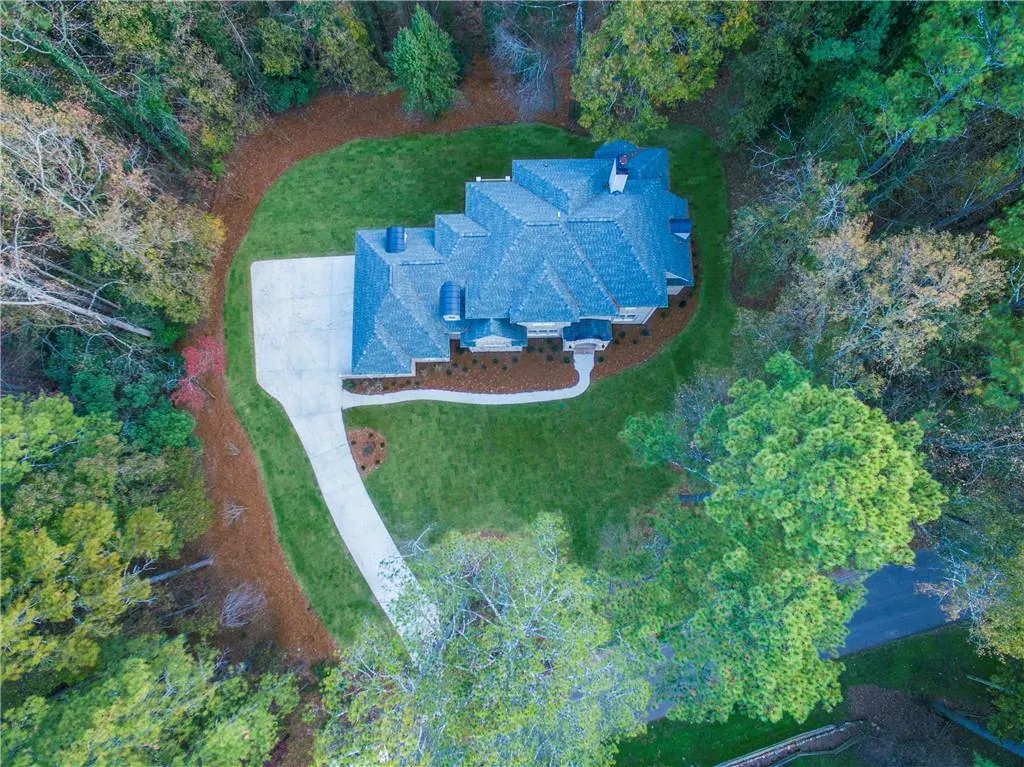 8201 Hewlett Road, Sandy Springs, Georgia 30350, 5 Bedrooms Bedrooms, ,4 BathroomsBathrooms,Residential,Sold,8201 Hewlett Road,6718720