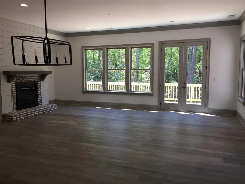 6426 Lucent Lane, Sandy Springs, Georgia 30328, 5 Bedrooms Bedrooms, ,4 BathroomsBathrooms,Residential,Sold,6426 Lucent Lane,5906315