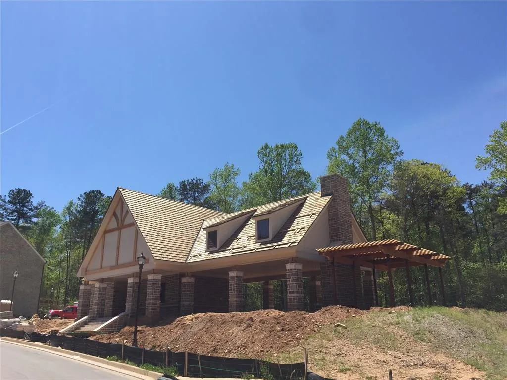 6426 Lucent Lane, Sandy Springs, Georgia 30328, 5 Bedrooms Bedrooms, ,4 BathroomsBathrooms,Residential,Sold,6426 Lucent Lane,5906315