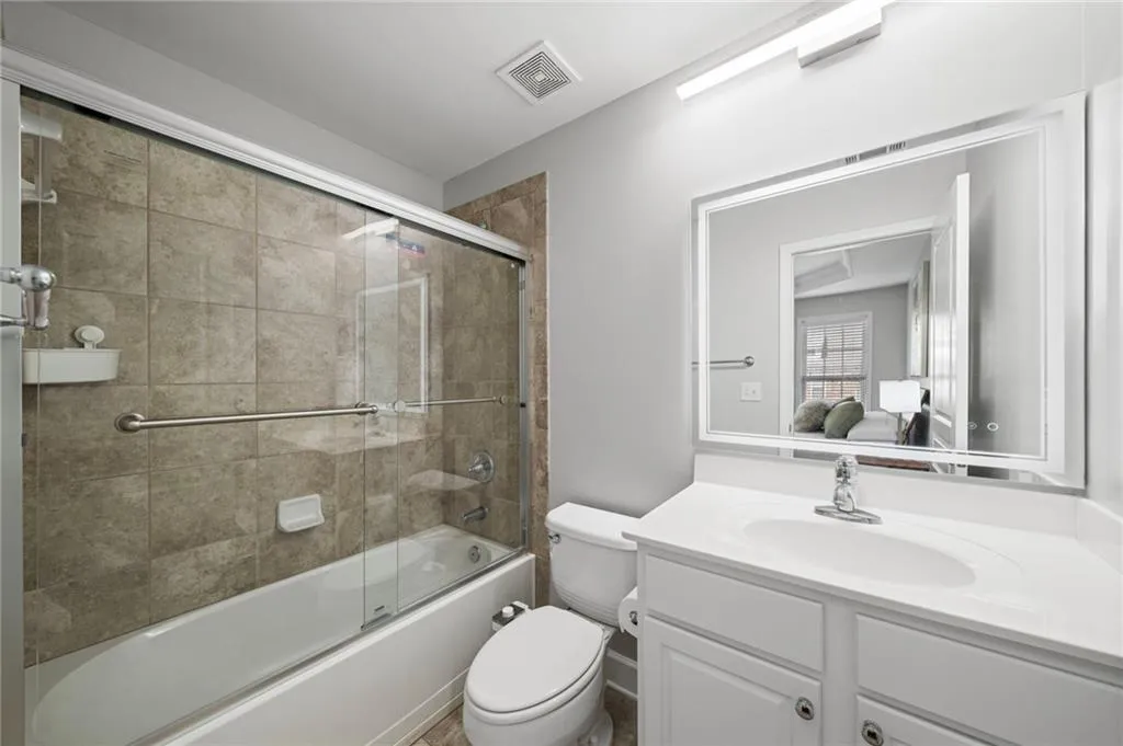 2872 Overlook Way Ne, Atlanta, Georgia 30324, 3 Bedrooms Bedrooms, 0 ,3 BathroomsBathrooms,Residential,For Sale,2872 Overlook Way Ne,7753805