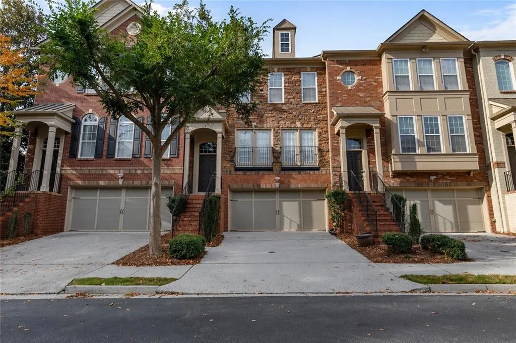 2872 Overlook Way Ne, Atlanta, Georgia 30324, 3 Bedrooms Bedrooms, 0 ,3 BathroomsBathrooms,Residential,For Sale,2872 Overlook Way Ne,7753805