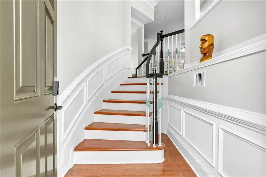 2872 Overlook Way Ne, Atlanta, Georgia 30324, 3 Bedrooms Bedrooms, 0 ,3 BathroomsBathrooms,Residential,For Sale,2872 Overlook Way Ne,7753805