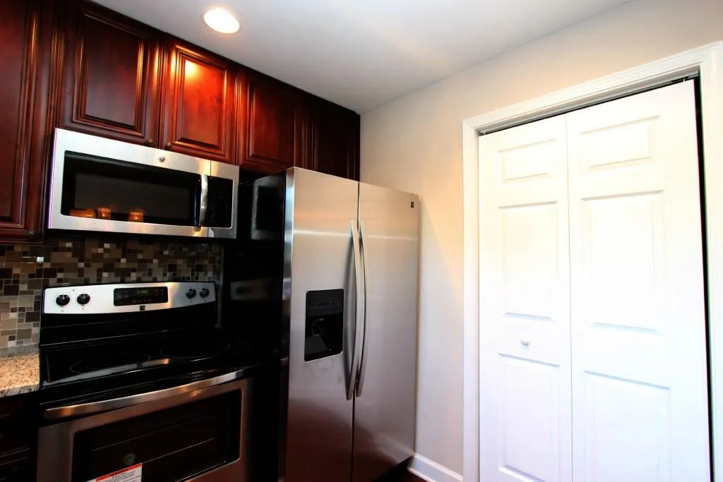 265 Winding River Drive Unit G, Sandy Springs, Georgia 30350, 2 Bedrooms Bedrooms, ,1 BathroomBathrooms,Residential,Sold,265 Winding River Drive Unit G,5628409