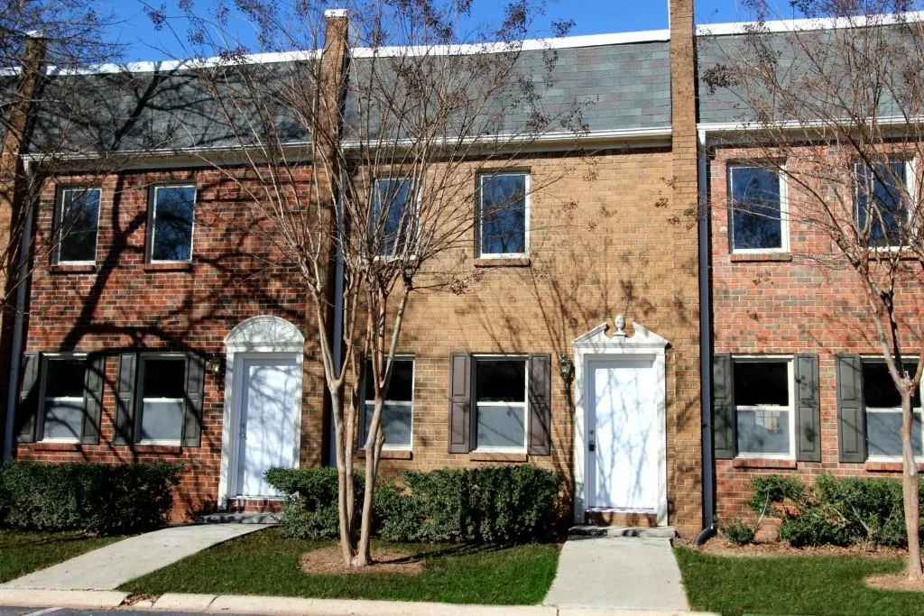 265 Winding River Drive Unit G, Sandy Springs, Georgia 30350, 2 Bedrooms Bedrooms, ,1 BathroomBathrooms,Residential,Sold,265 Winding River Drive Unit G,5628409