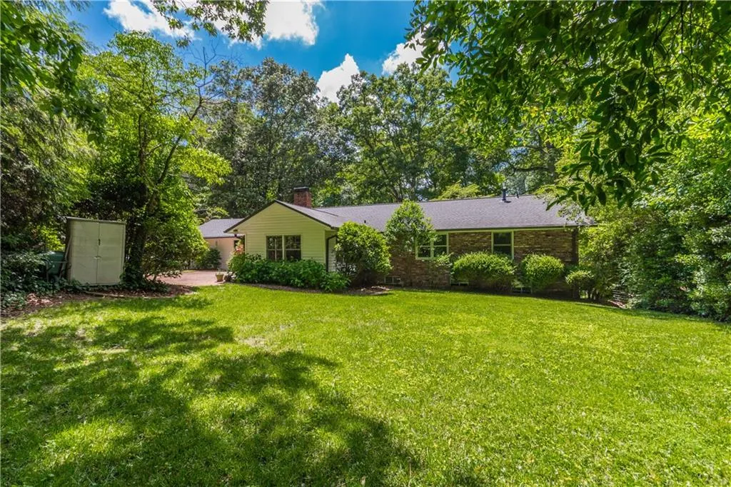 6855 Castleton Drive Nw, Atlanta, Georgia 30328, 4 Bedrooms Bedrooms, ,3 BathroomsBathrooms,Residential,Sold,6855 Castleton Drive Nw,5856656