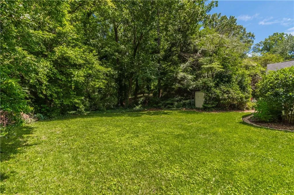 6855 Castleton Drive Nw, Atlanta, Georgia 30328, 4 Bedrooms Bedrooms, ,3 BathroomsBathrooms,Residential,Sold,6855 Castleton Drive Nw,5856656