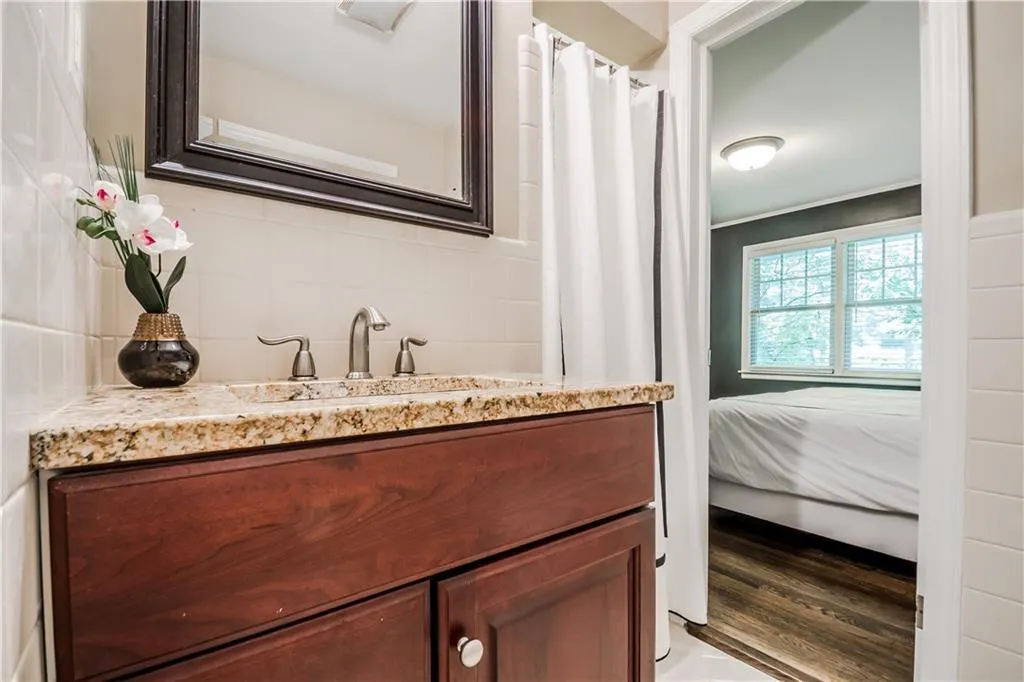 6855 Castleton Drive Nw, Atlanta, Georgia 30328, 4 Bedrooms Bedrooms, ,3 BathroomsBathrooms,Residential,Sold,6855 Castleton Drive Nw,5856656