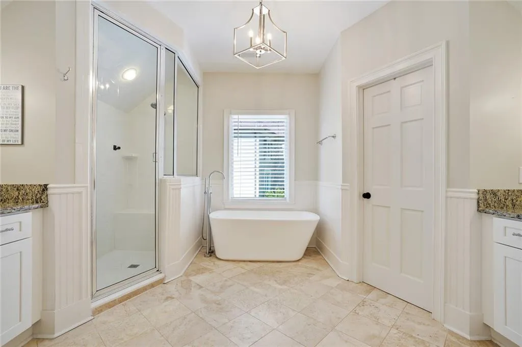 105 Grogans Landing, Sandy Springs, Georgia 30350, 5 Bedrooms Bedrooms, ,4 BathroomsBathrooms,Residential,Sold,105 Grogans Landing,7356467