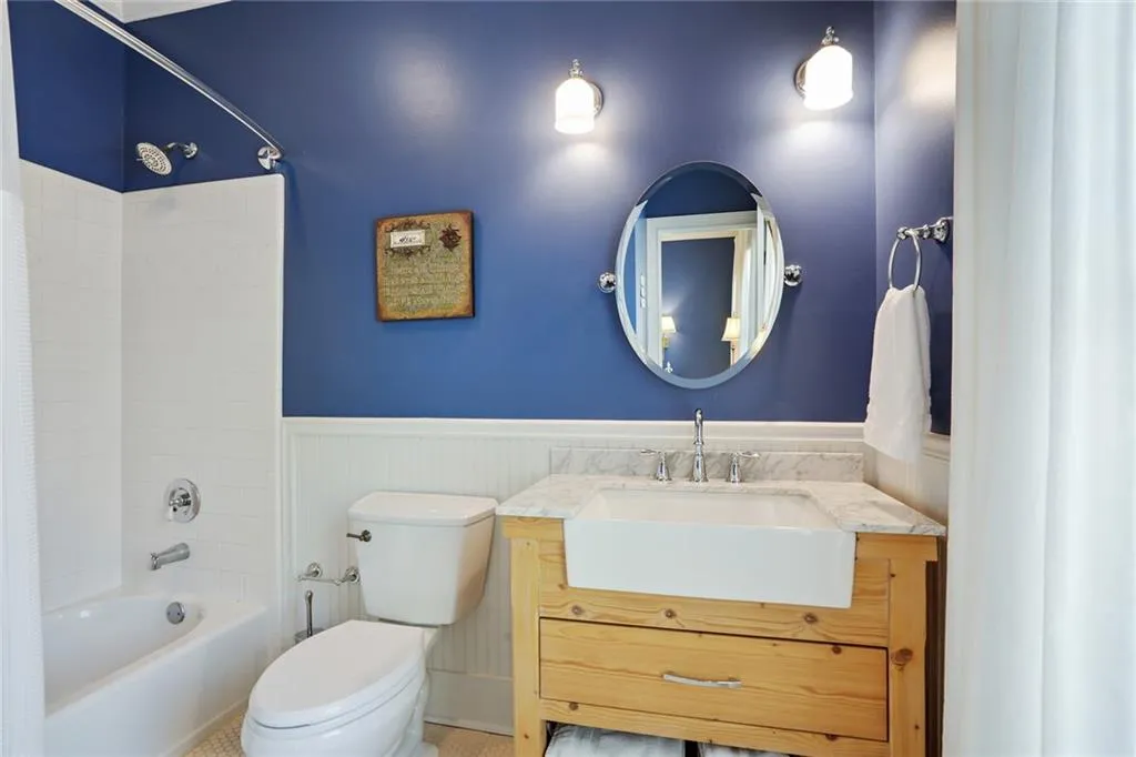 105 Grogans Landing, Sandy Springs, Georgia 30350, 5 Bedrooms Bedrooms, ,4 BathroomsBathrooms,Residential,Sold,105 Grogans Landing,7356467