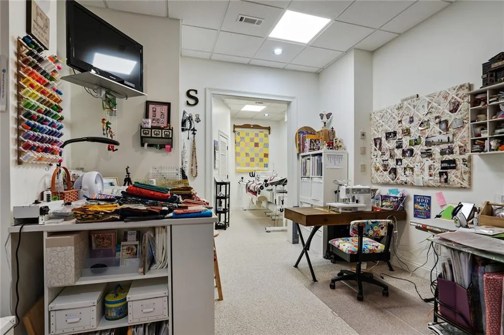 105 Grogans Landing, Sandy Springs, Georgia 30350, 5 Bedrooms Bedrooms, ,4 BathroomsBathrooms,Residential,Sold,105 Grogans Landing,7356467