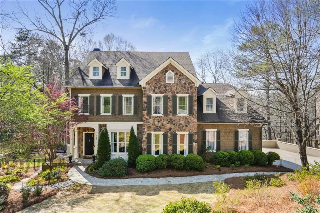105 Grogans Landing, Sandy Springs, Georgia 30350, 5 Bedrooms Bedrooms, ,4 BathroomsBathrooms,Residential,Sold,105 Grogans Landing,7356467