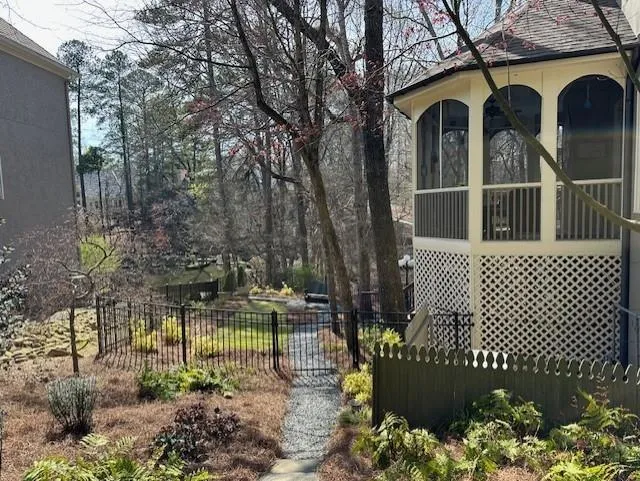 105 Grogans Landing, Sandy Springs, Georgia 30350, 5 Bedrooms Bedrooms, ,4 BathroomsBathrooms,Residential,Sold,105 Grogans Landing,7356467