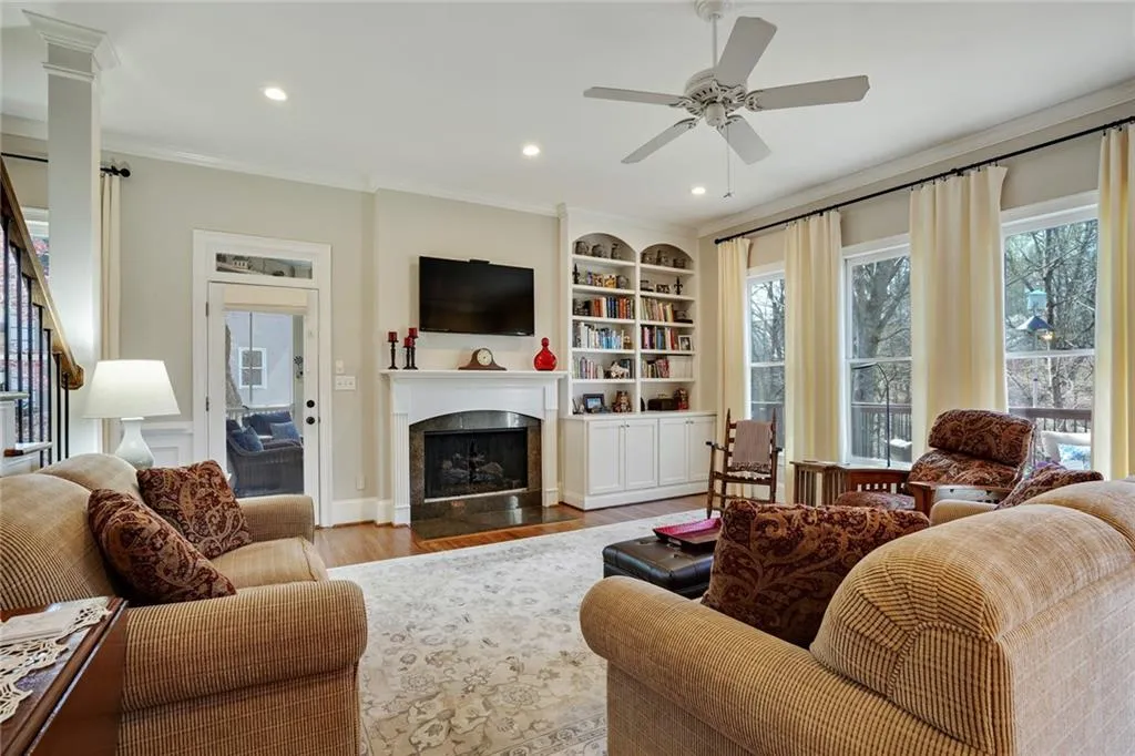 105 Grogans Landing, Sandy Springs, Georgia 30350, 5 Bedrooms Bedrooms, ,4 BathroomsBathrooms,Residential,Sold,105 Grogans Landing,7356467