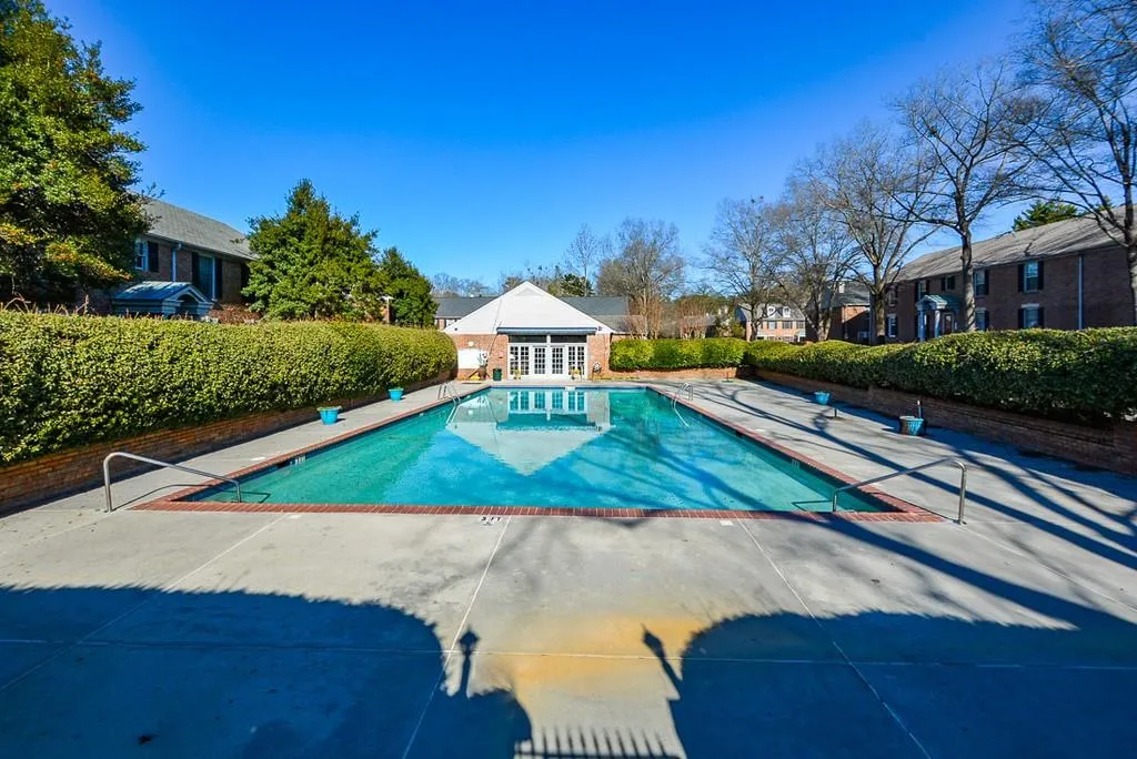 6700 Roswell Road Unit 31a, Sandy Springs, Georgia 30328, 2 Bedrooms Bedrooms, ,2 BathroomsBathrooms,Residential,Sold,6700 Roswell Road Unit 31a,6673014