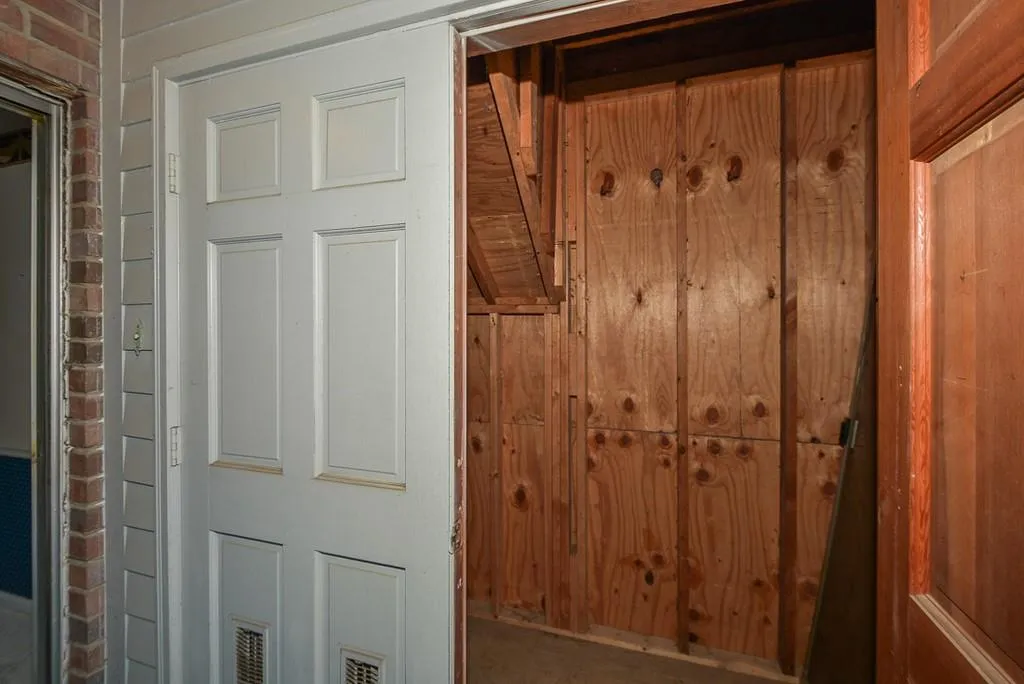 6700 Roswell Road Unit 31a, Sandy Springs, Georgia 30328, 2 Bedrooms Bedrooms, ,2 BathroomsBathrooms,Residential,Sold,6700 Roswell Road Unit 31a,6673014