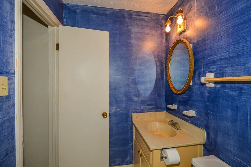 6700 Roswell Road Unit 31a, Sandy Springs, Georgia 30328, 2 Bedrooms Bedrooms, ,2 BathroomsBathrooms,Residential,Sold,6700 Roswell Road Unit 31a,6673014