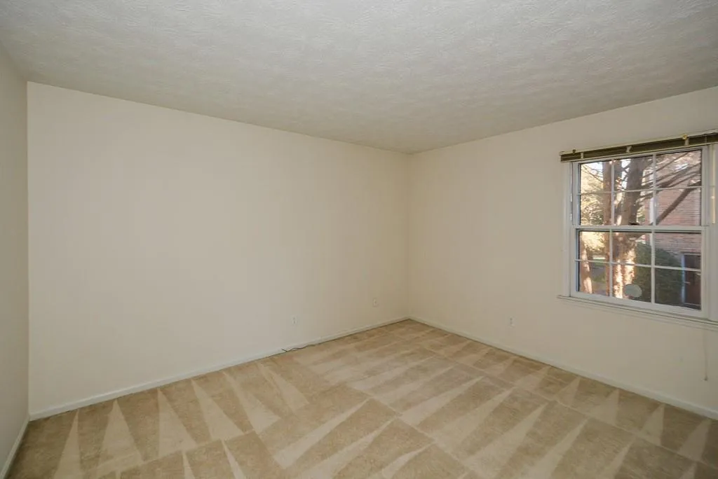 6700 Roswell Road Unit 31a, Sandy Springs, Georgia 30328, 2 Bedrooms Bedrooms, ,2 BathroomsBathrooms,Residential,Sold,6700 Roswell Road Unit 31a,6673014