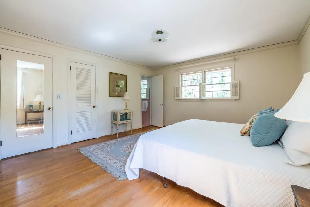 390 Montevallo Drive, Sandy Springs, Georgia 30342, 3 Bedrooms Bedrooms, ,2 BathroomsBathrooms,Residential,Sold,390 Montevallo Drive,7201351