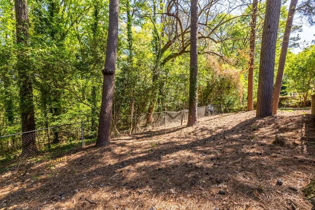 390 Montevallo Drive, Sandy Springs, Georgia 30342, 3 Bedrooms Bedrooms, ,2 BathroomsBathrooms,Residential,Sold,390 Montevallo Drive,7201351