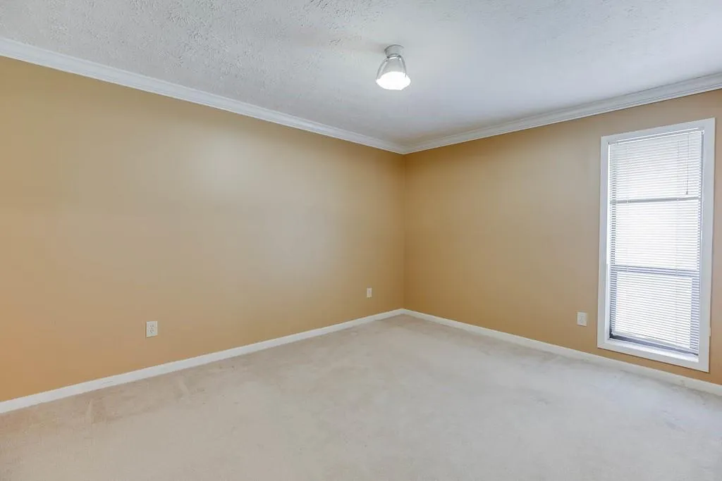 8740 Roswell Road Unit 6k, Sandy Springs, Georgia 30350, 3 Bedrooms Bedrooms, ,2 BathroomsBathrooms,Residential,Sold,8740 Roswell Road Unit 6k,6522822