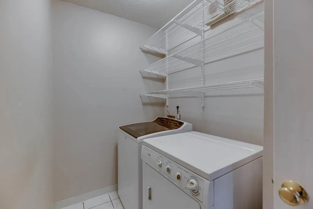 8740 Roswell Road Unit 6k, Sandy Springs, Georgia 30350, 3 Bedrooms Bedrooms, ,2 BathroomsBathrooms,Residential,Sold,8740 Roswell Road Unit 6k,6522822