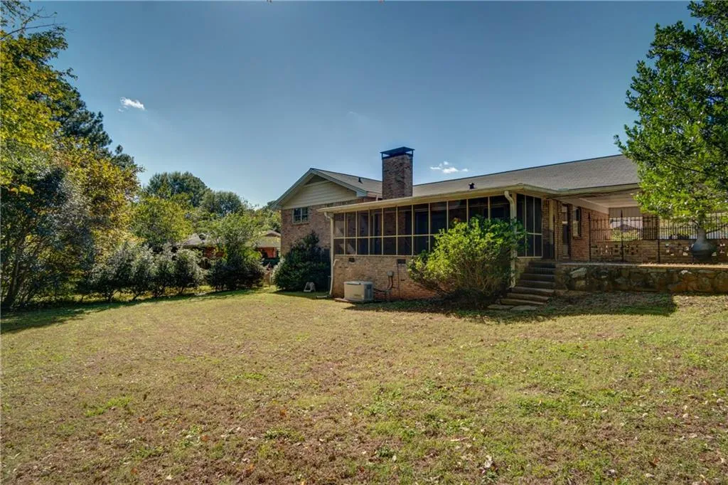 5885 Garber Drive, Sandy Springs, Georgia 30328, 4 Bedrooms Bedrooms, ,3 BathroomsBathrooms,Residential,Sold,5885 Garber Drive,5925803