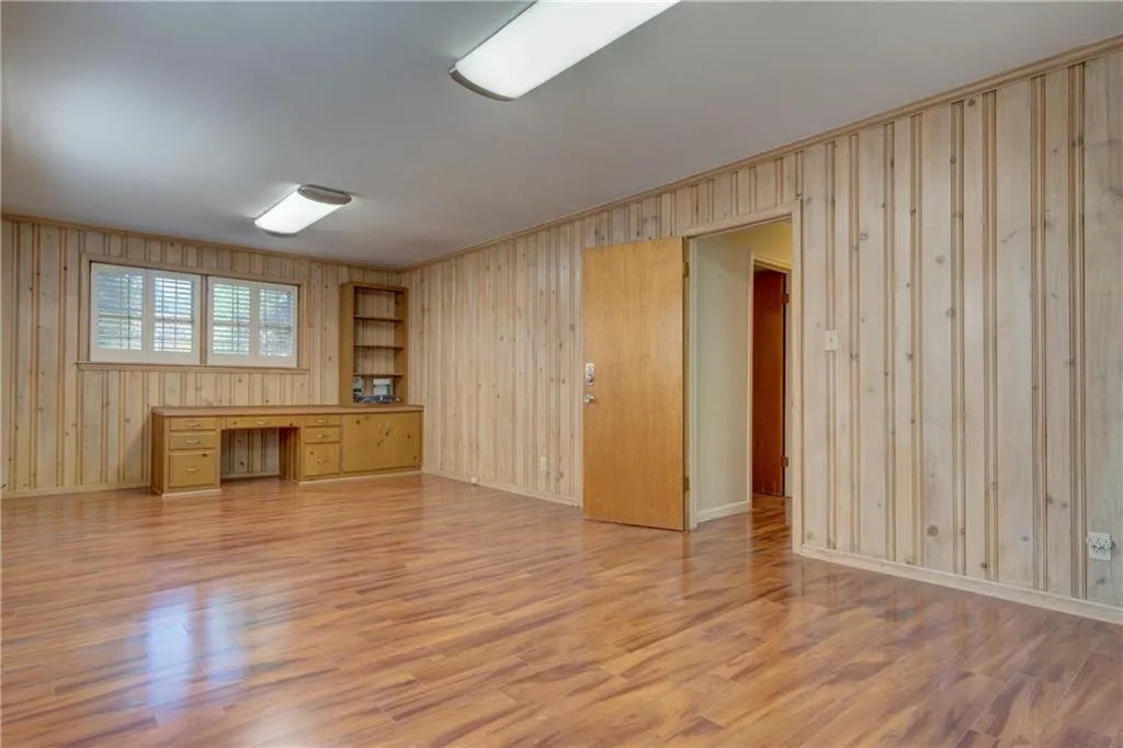 5885 Garber Drive, Sandy Springs, Georgia 30328, 4 Bedrooms Bedrooms, ,3 BathroomsBathrooms,Residential,Sold,5885 Garber Drive,5925803