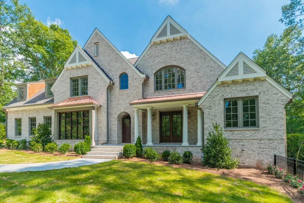 4564 Mount Paran Parkway, Atlanta, Georgia 30327, 5 Bedrooms Bedrooms, ,5 BathroomsBathrooms,Residential,Sold,4564 Mount Paran Parkway,5707356
