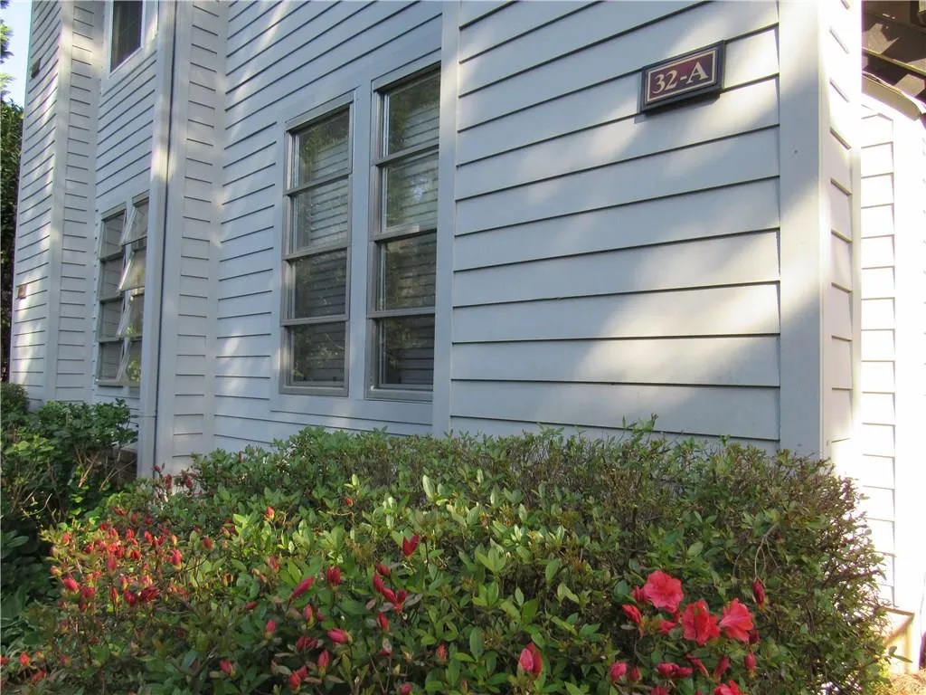 6700 Roswell Road Unit 32a, Atlanta, Georgia 30328, 2 Bedrooms Bedrooms, ,2 BathroomsBathrooms,Residential,Sold,6700 Roswell Road Unit 32a,5991136