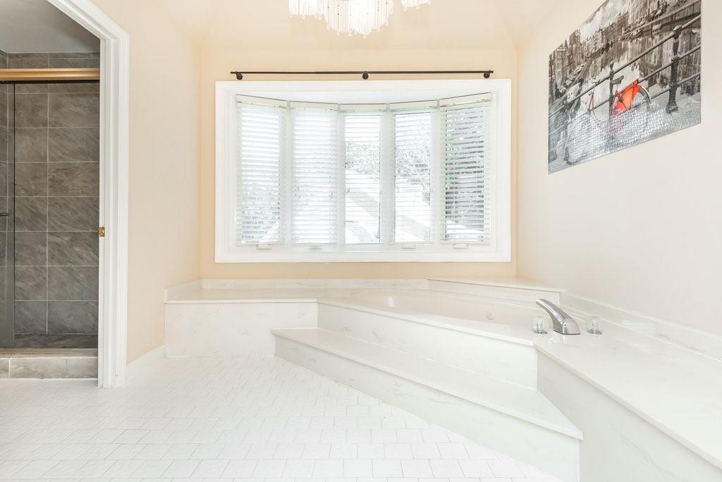 2075 Dunwoody Heritage Drive, Sandy Springs, Georgia 30350, 4 Bedrooms Bedrooms, ,2 BathroomsBathrooms,Residential,Sold,2075 Dunwoody Heritage Drive,7274122