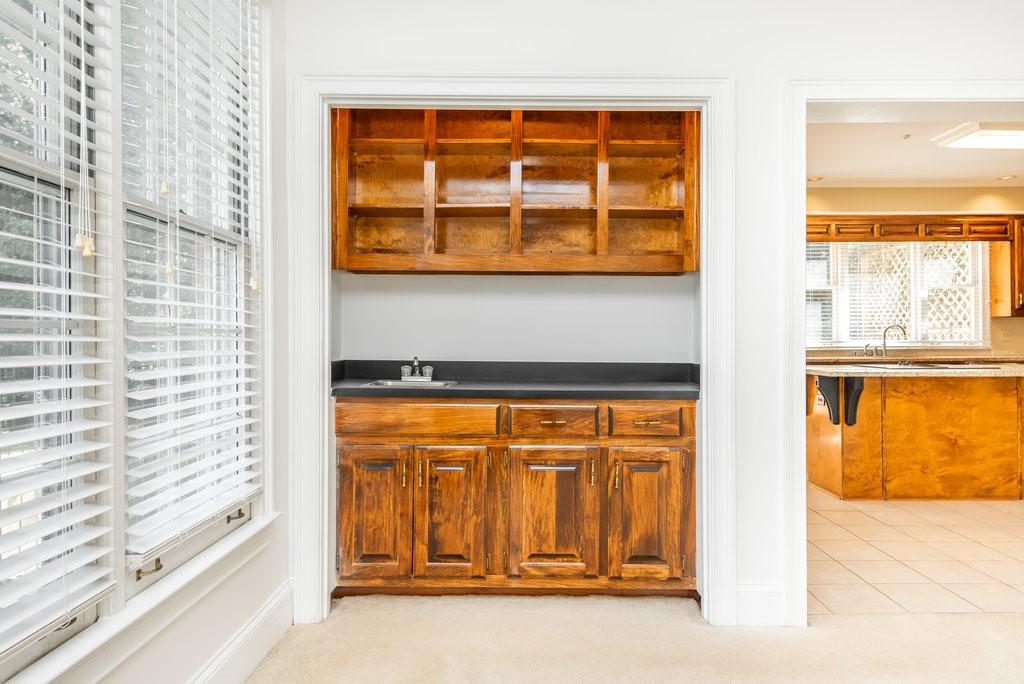 2075 Dunwoody Heritage Drive, Sandy Springs, Georgia 30350, 4 Bedrooms Bedrooms, ,2 BathroomsBathrooms,Residential,Sold,2075 Dunwoody Heritage Drive,7274122