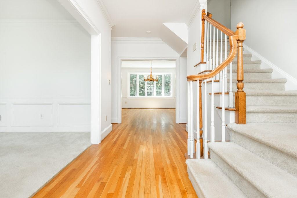 2075 Dunwoody Heritage Drive, Sandy Springs, Georgia 30350, 4 Bedrooms Bedrooms, ,2 BathroomsBathrooms,Residential,Sold,2075 Dunwoody Heritage Drive,7274122