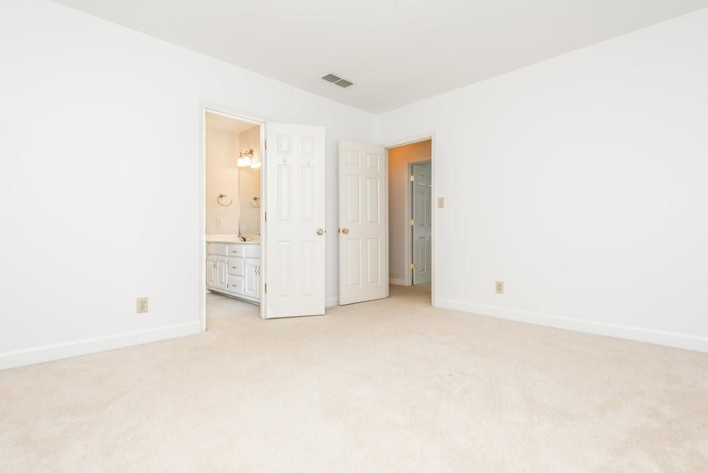 2075 Dunwoody Heritage Drive, Sandy Springs, Georgia 30350, 4 Bedrooms Bedrooms, ,2 BathroomsBathrooms,Residential,Sold,2075 Dunwoody Heritage Drive,7274122