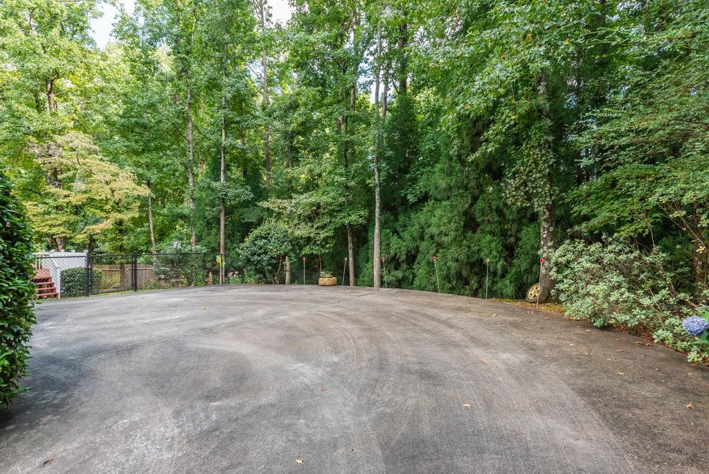 2075 Dunwoody Heritage Drive, Sandy Springs, Georgia 30350, 4 Bedrooms Bedrooms, ,2 BathroomsBathrooms,Residential,Sold,2075 Dunwoody Heritage Drive,7274122