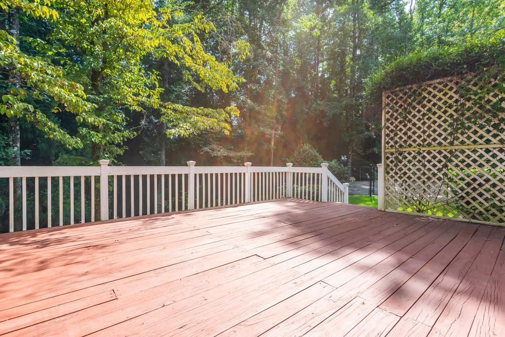 2075 Dunwoody Heritage Drive, Sandy Springs, Georgia 30350, 4 Bedrooms Bedrooms, ,2 BathroomsBathrooms,Residential,Sold,2075 Dunwoody Heritage Drive,7274122