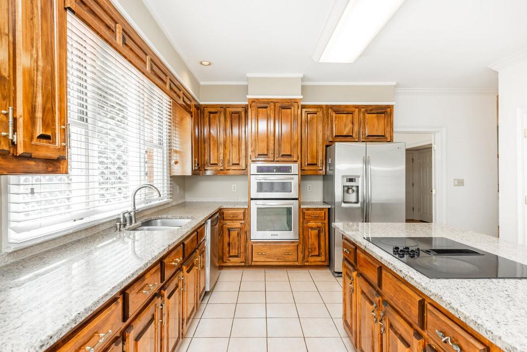 2075 Dunwoody Heritage Drive, Sandy Springs, Georgia 30350, 4 Bedrooms Bedrooms, ,2 BathroomsBathrooms,Residential,Sold,2075 Dunwoody Heritage Drive,7274122