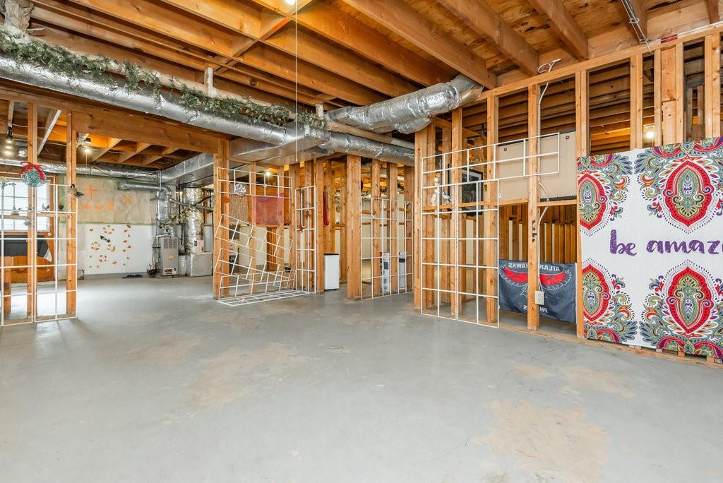 2075 Dunwoody Heritage Drive, Sandy Springs, Georgia 30350, 4 Bedrooms Bedrooms, ,2 BathroomsBathrooms,Residential,Sold,2075 Dunwoody Heritage Drive,7274122