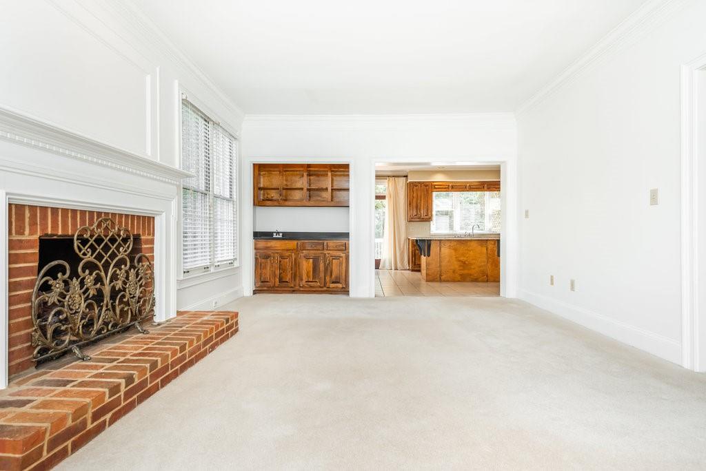 2075 Dunwoody Heritage Drive, Sandy Springs, Georgia 30350, 4 Bedrooms Bedrooms, ,2 BathroomsBathrooms,Residential,Sold,2075 Dunwoody Heritage Drive,7274122