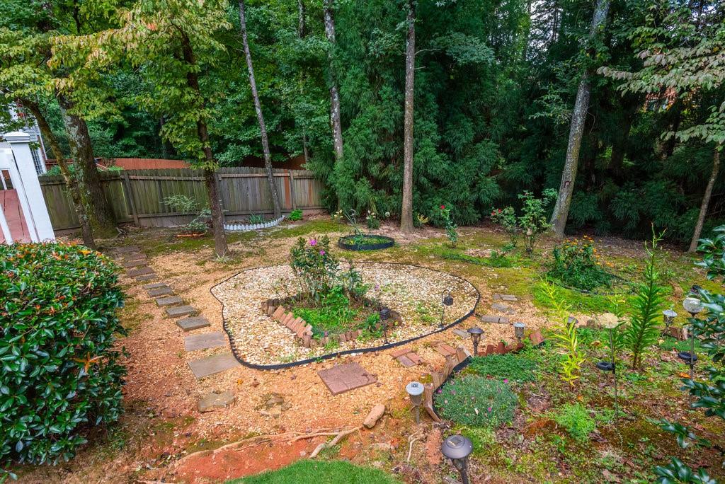 2075 Dunwoody Heritage Drive, Sandy Springs, Georgia 30350, 4 Bedrooms Bedrooms, ,2 BathroomsBathrooms,Residential,Sold,2075 Dunwoody Heritage Drive,7274122