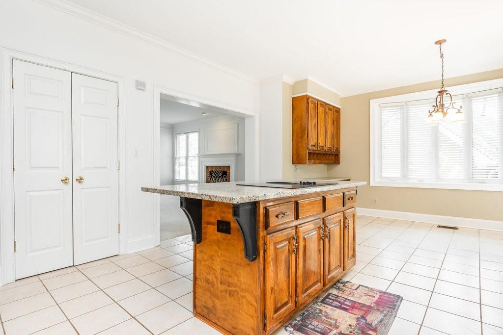 2075 Dunwoody Heritage Drive, Sandy Springs, Georgia 30350, 4 Bedrooms Bedrooms, ,2 BathroomsBathrooms,Residential,Sold,2075 Dunwoody Heritage Drive,7274122